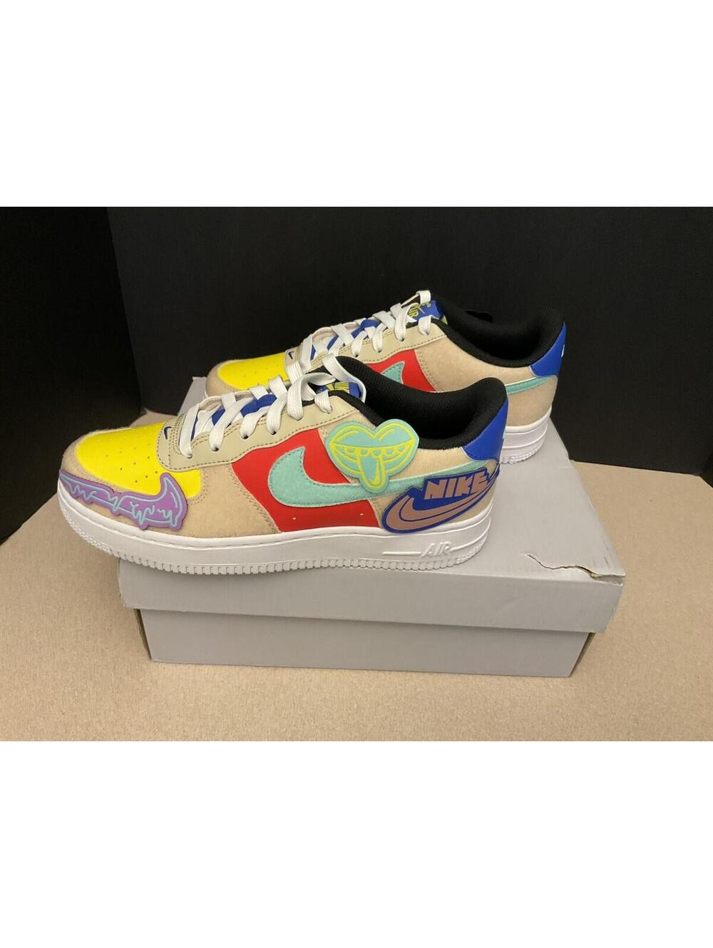 New! Youths Nike Air Force 1 LV8 1 (GS) Sanddrift/Emerald Rise W/Patches. 5.5Y.